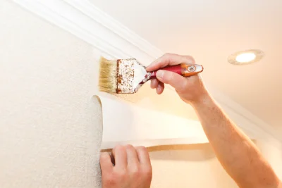 Pose de papier peint à Castillon-en-Auge — revêtements muraux et toiles de verre